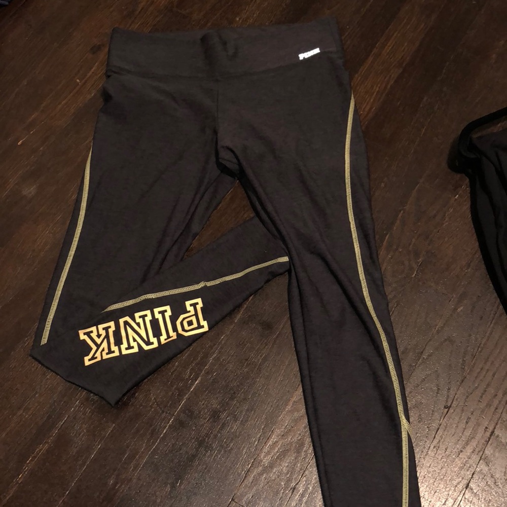 PINK Victoria’s Secret yoga pants